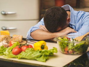9 ماده غذایی مفید برای درمان میگرن و سردرد